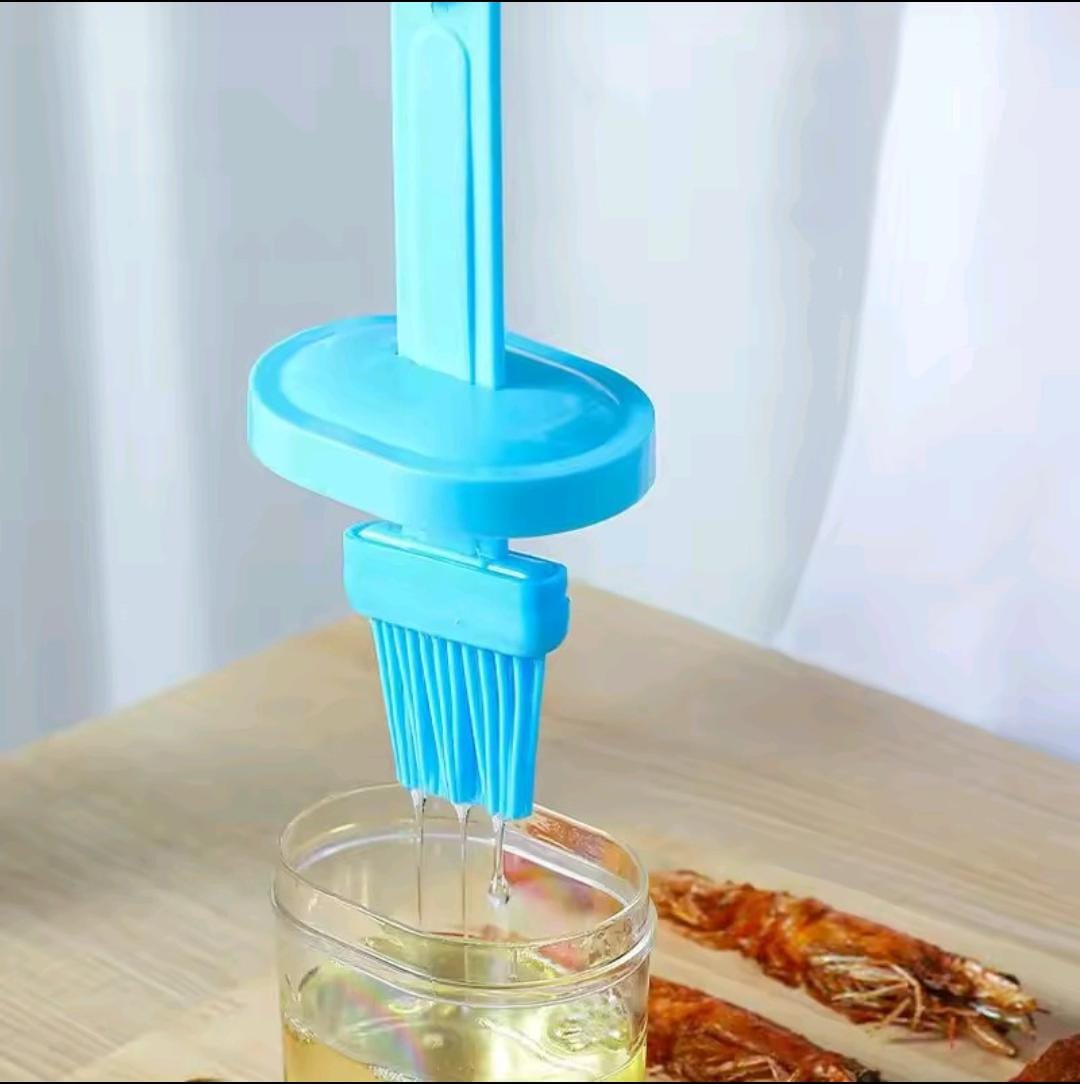 Oil Bottle with Silicone Brush – Your Culinary Companion for Cooking, BBQ, and Kitchen Delights!