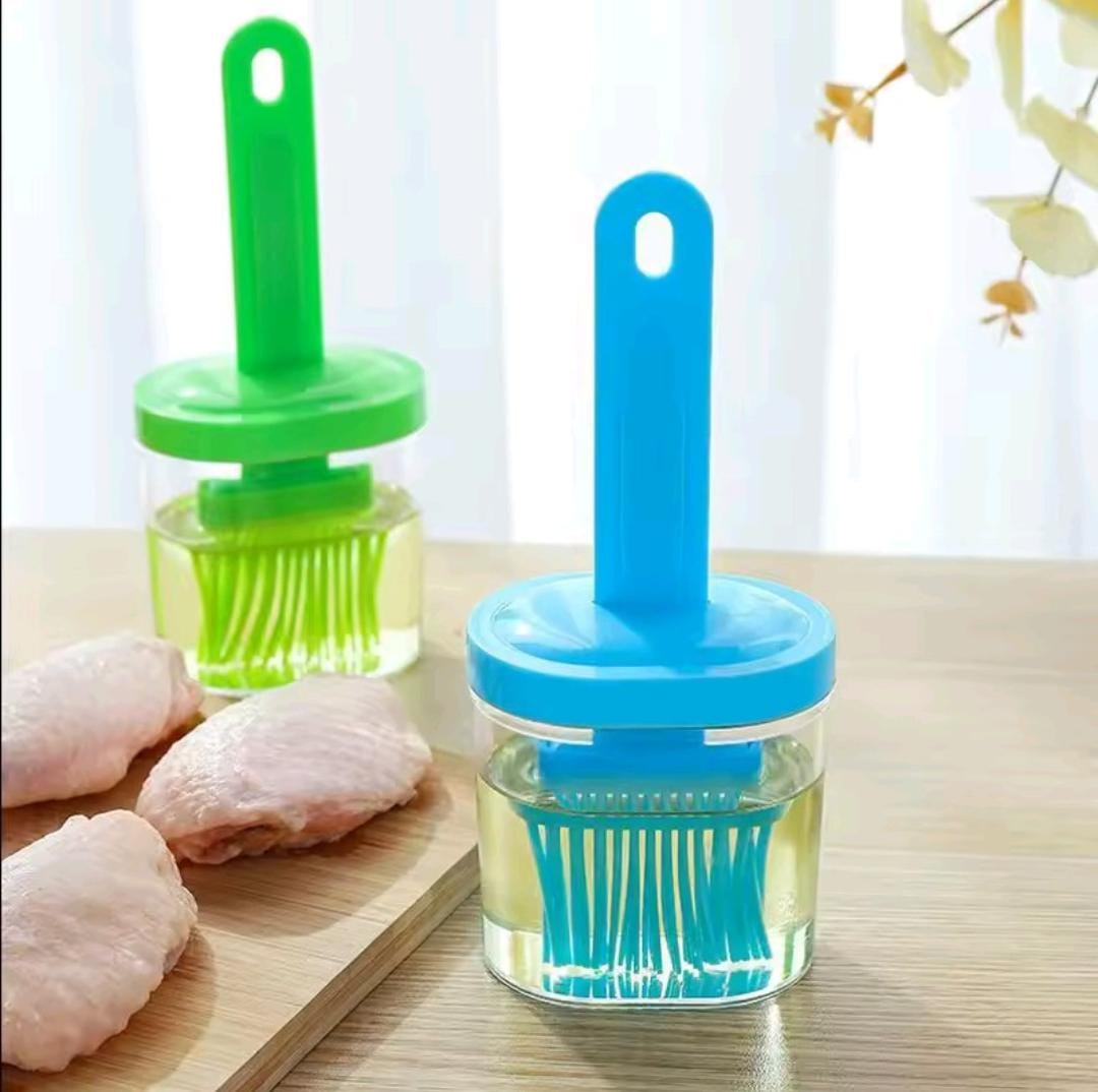 Oil Bottle with Silicone Brush – Your Culinary Companion for Cooking, BBQ, and Kitchen Delights!
